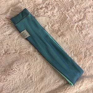 ✨ NEW Victoria’s Secret X Teal Headband